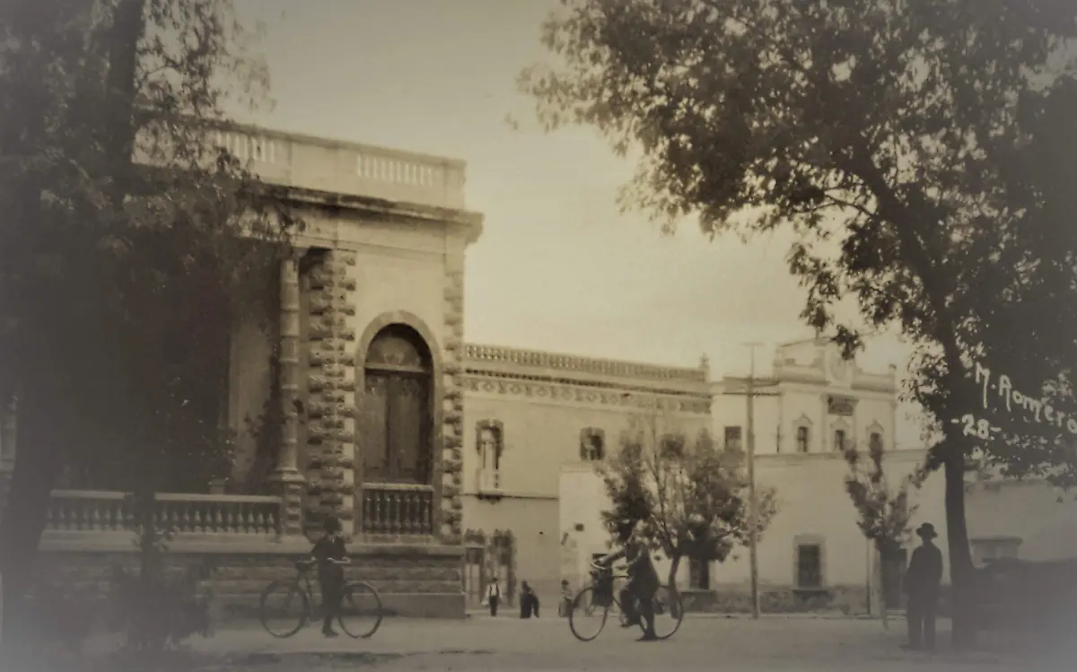 1. Entorno Alameda. Ca. 1904. Col. UACJ.